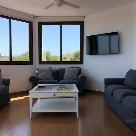 Luxury For 12 People Villa *