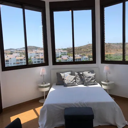 Villa Luxury For 12 People *